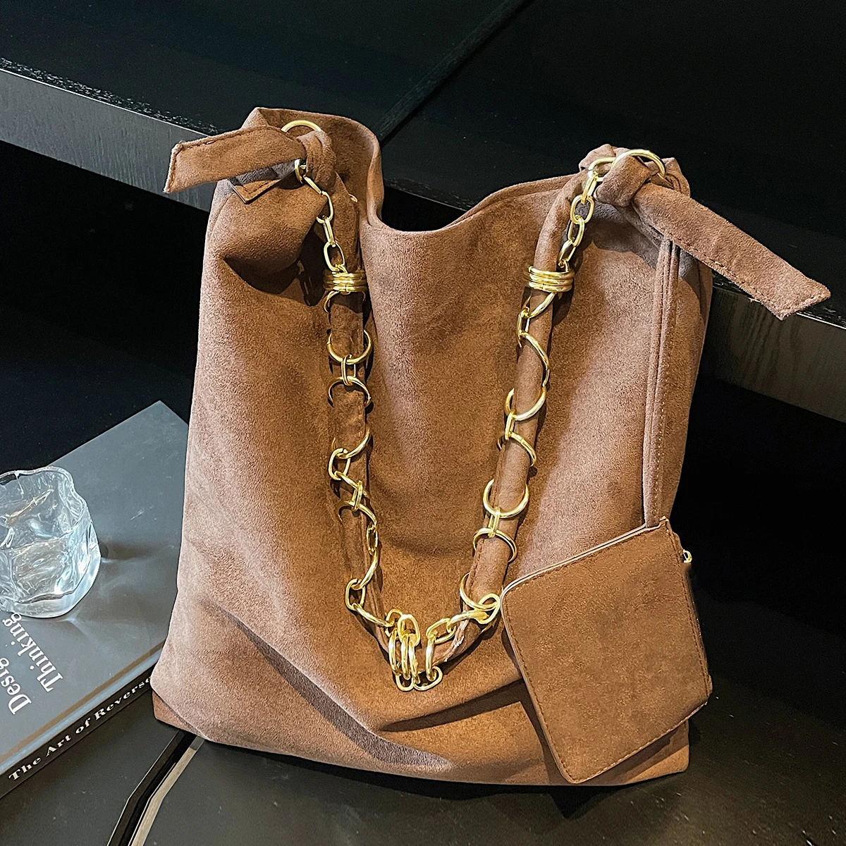 خمر المرأة الجلد المدبوغ حمل الحقائب سعة كبيرة الإناث اليومية التنقل سلسلة معدنية حقائب كتف الإناث تنوعا ماتي مقبض حزمة #1