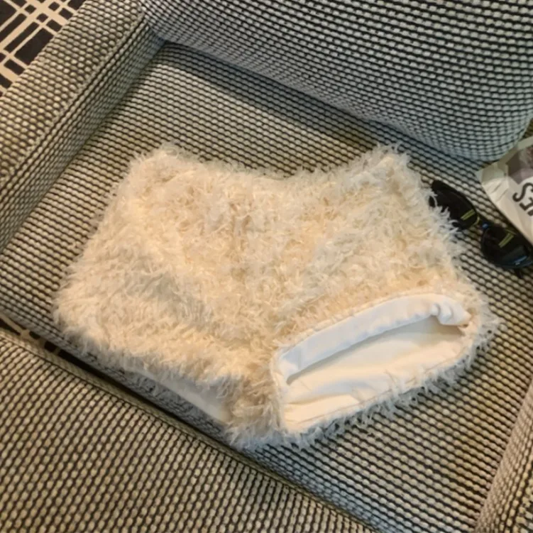 

Retro Lazy White Tassel Plush Short Pants Women's Autumn Winter Hot Girl A-Line Boot Pants High Waist Casual Bottom Pants