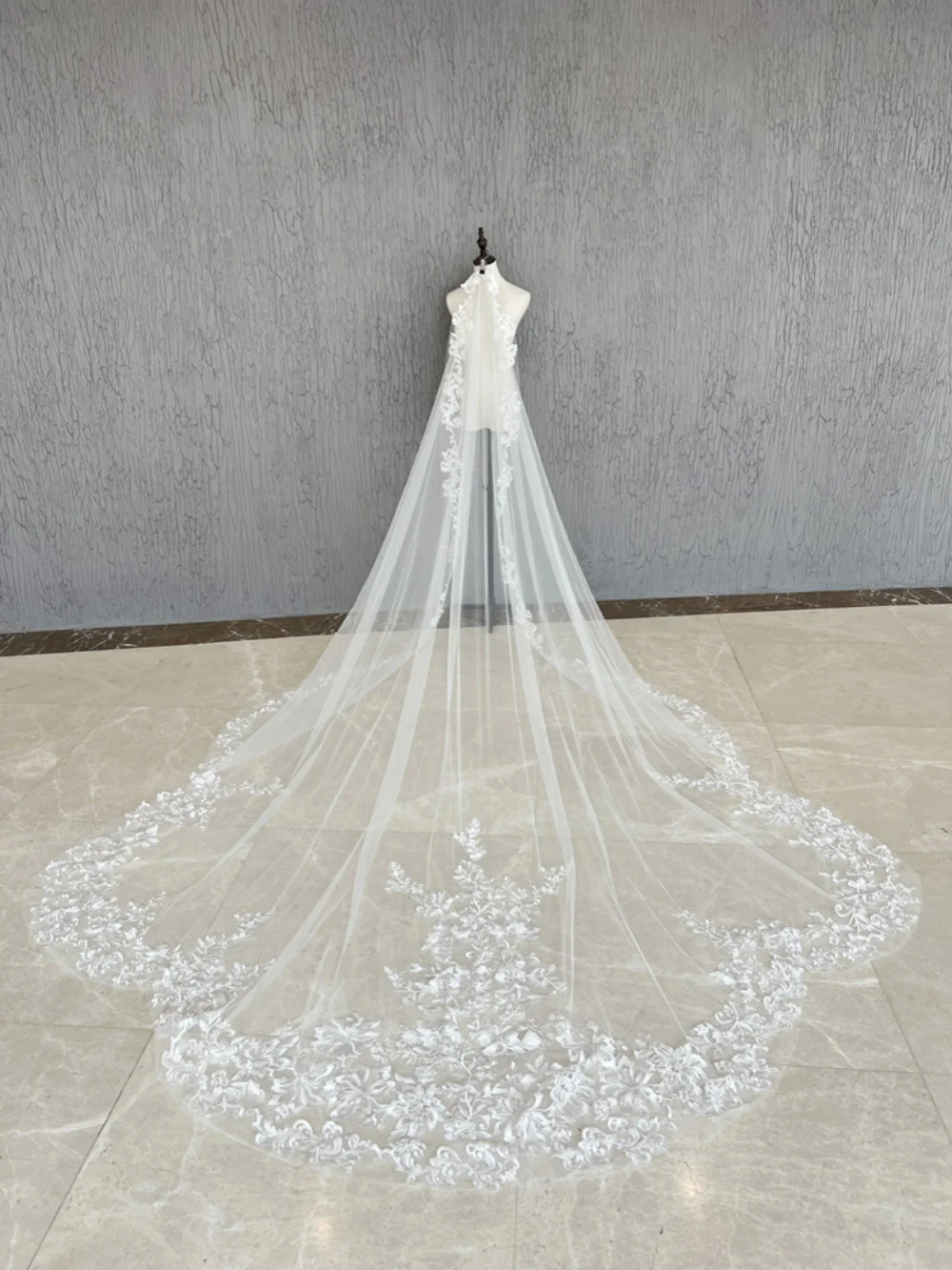 Princess Wedding Veil Appliques With Comb Bride Veils Cathedral Length One Layer Bridal Accessories Customized velo de novia