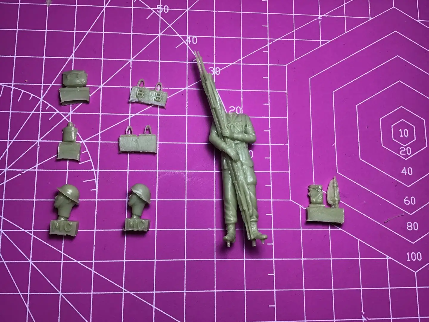 1/35  Resin Model Figure GK， Unassembled and unpainted kit image 2