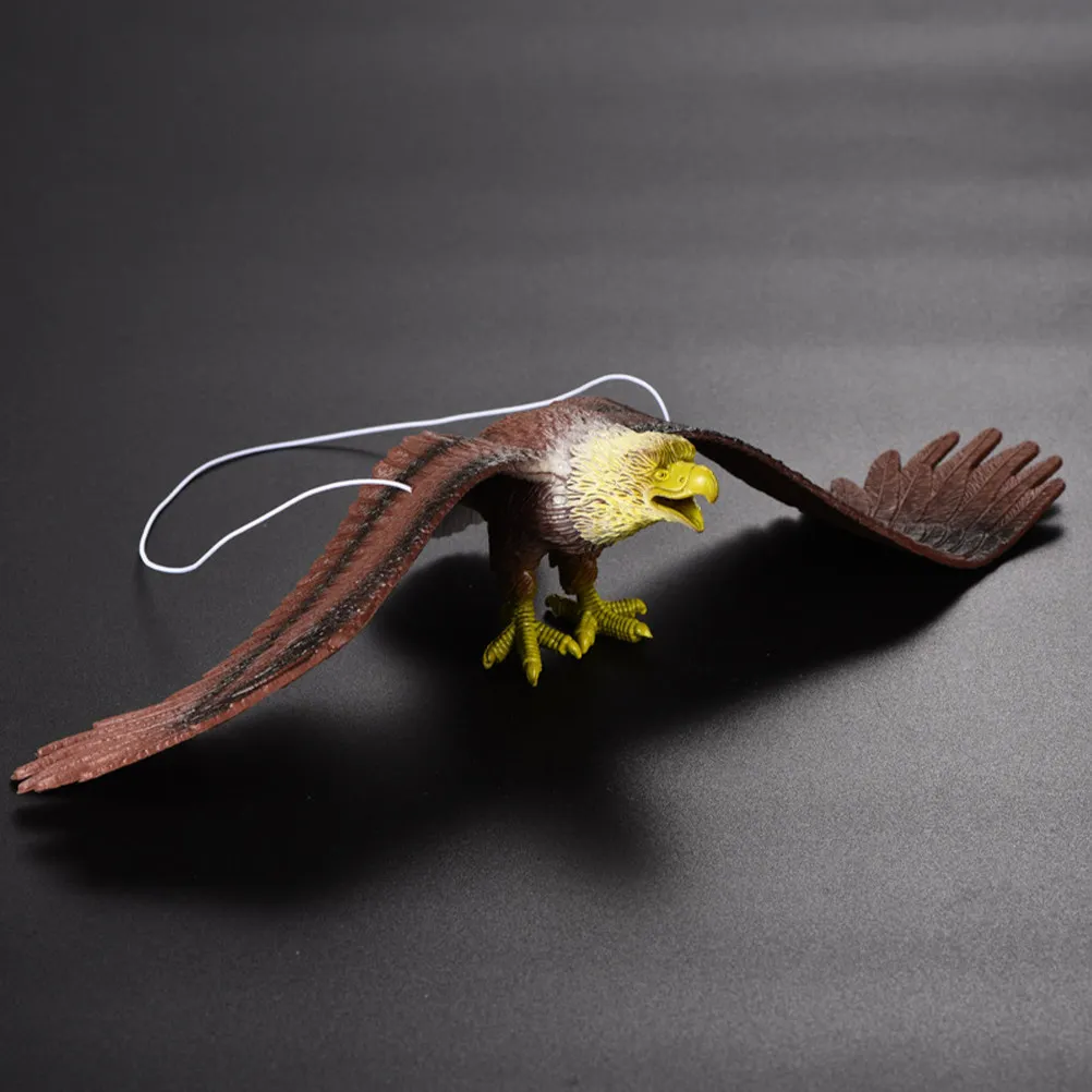 2Pcs Eagle Sculpture Miniature Wildlife Statue Realistic Forest Bird Decor Educational Tool for Children Hanging Balance Design