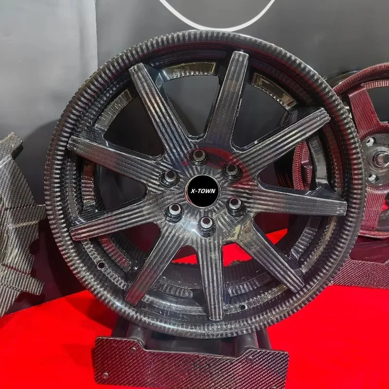 26 Style Factory Direct New Custom High‑Strength Lightweight Carbon Fiber Forged Concave Design Auto Parts with 5 Year Warranty