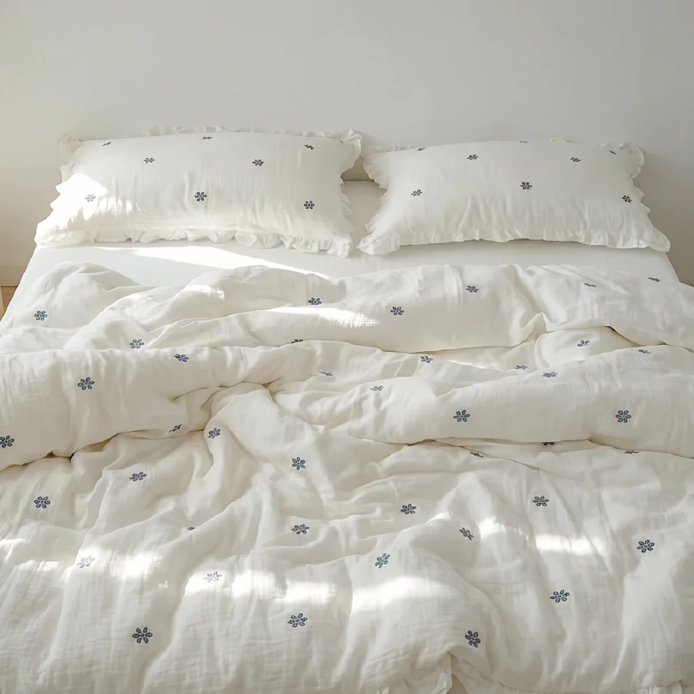 3Pcs Premium Soft Duvet Cover Set Embroidered Floral, Off-White, Skin-Friendly,(1Duvet Cover 2Pillowcases) Single Double Queen