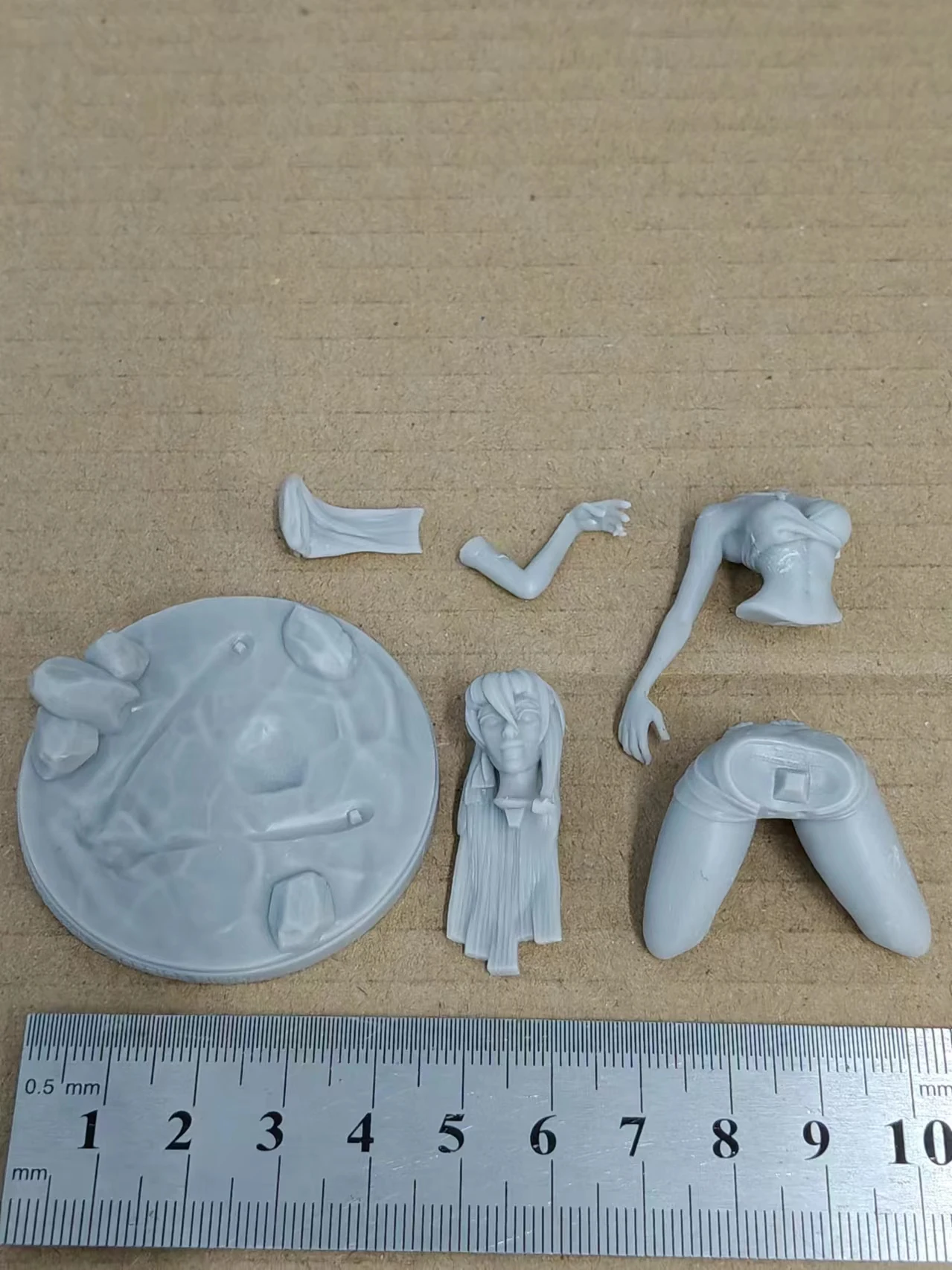 1/24 Schaal Hars beeldje Kida Nsfw DIY Twee versies Model Kit Ongemonteerd Ongeverfd Sculptuur speelgoed