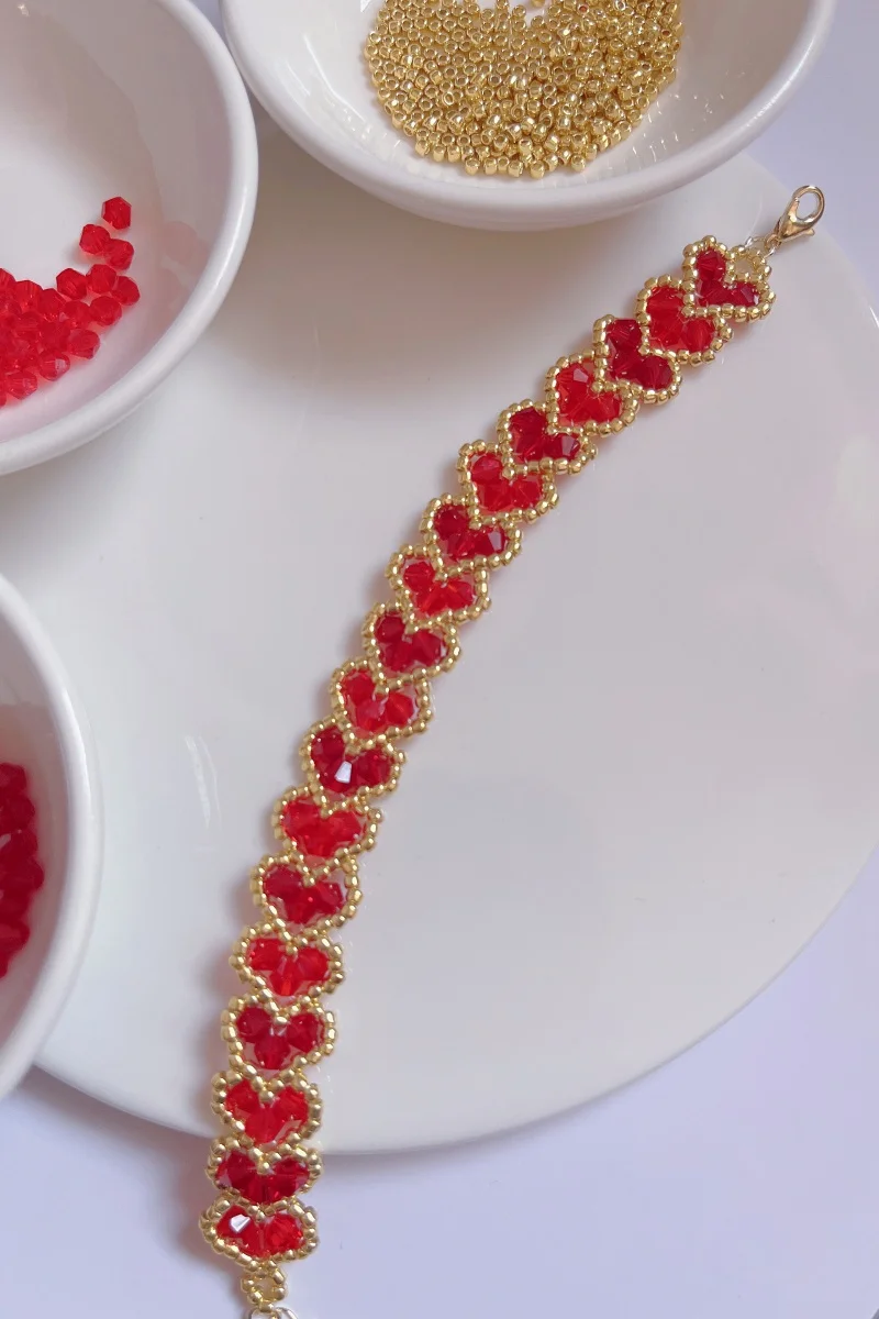 

Beaded bracelet Crystal Heart Red Pattern Bohemia Hand weaving Creativity Adjustable Female Trend Simple Rice bead bracelet