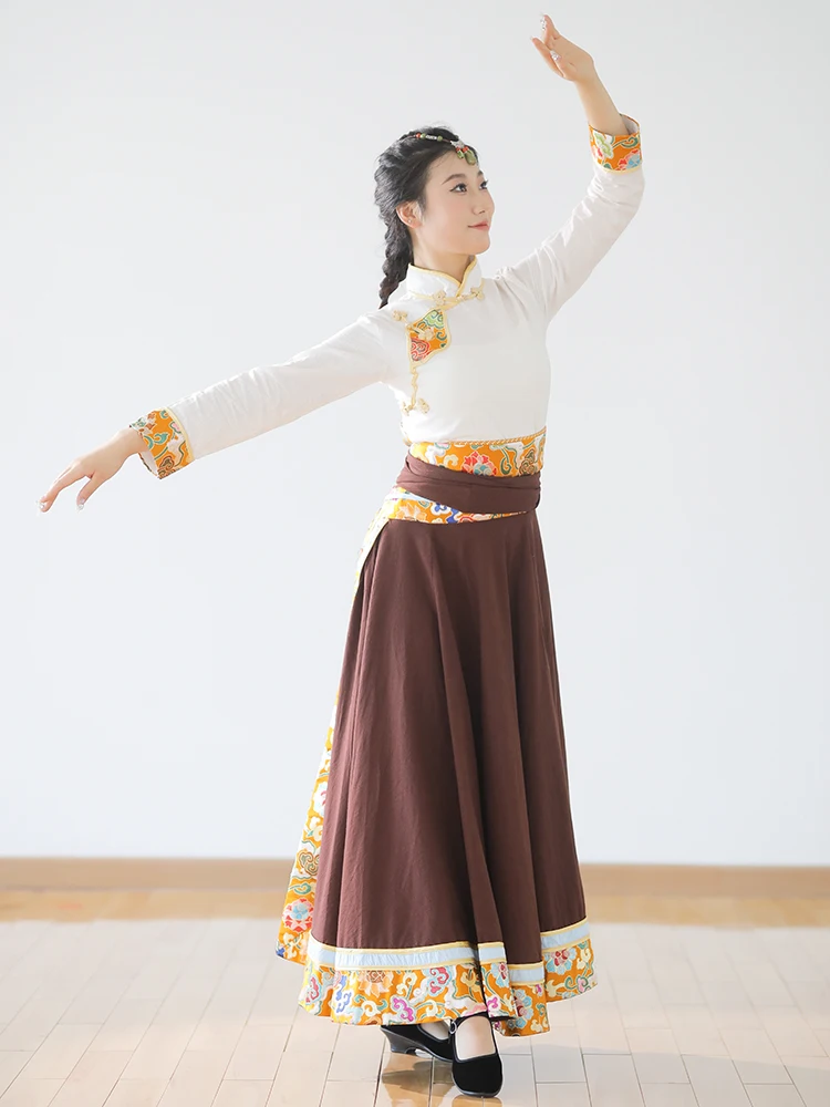 Chinese folk dance costumeLarge Swing Skirt New Performance Exercise Clothing Drama Minority Female Adult Top