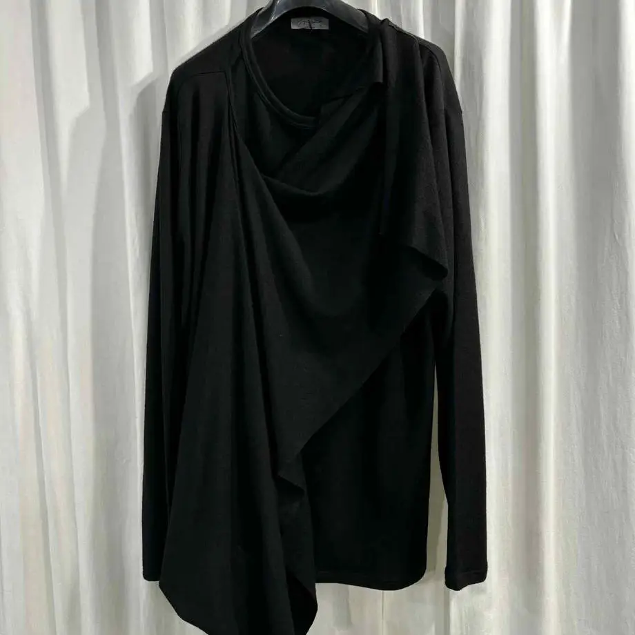 TOP-YAMAMOTO ® Asymmetric Slant Front Long-Sleeved Black Women's T-Shirt - Designated Small-Size Trendy Brand Top