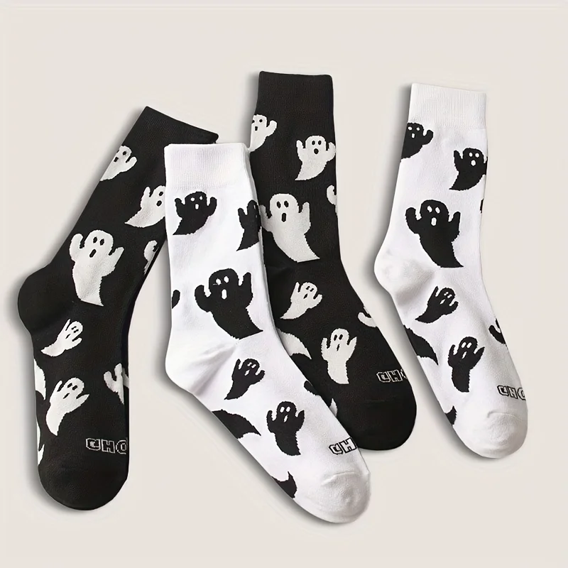 

4 pairs of socks for women in autumn and winter, cute cartoon black and white ghost pattern Halloween series long socks