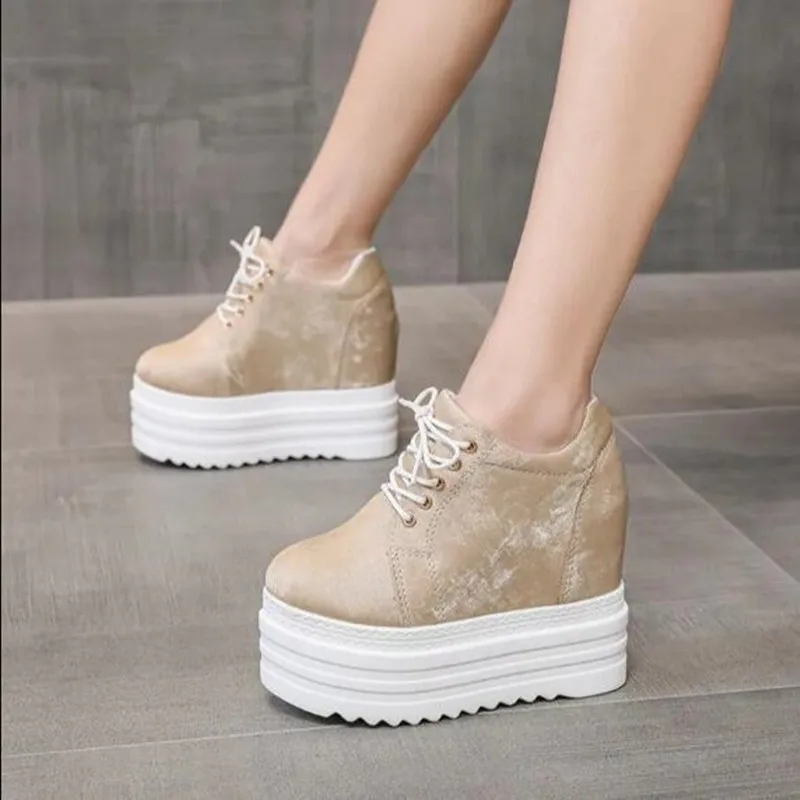 أحذية جديدة امرأة 2025 زيادة الارتفاع قباقيب منصة الأحذية النسائية حذاء رياضة كاجوال Modis فستان الزواحف الجديد لطيف موضة الترفيه #3