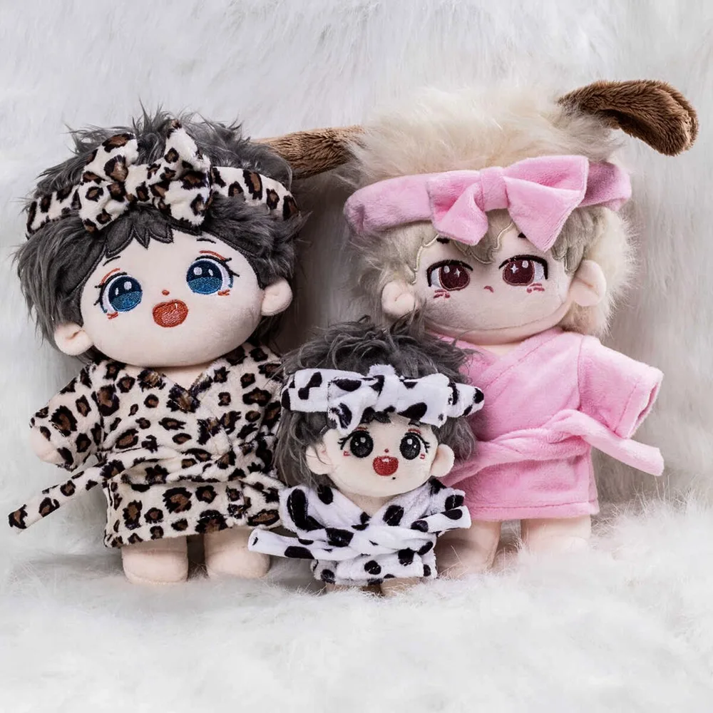 ใหม่น่ารัก 10 ซม.ตุ๊กตาผ้าฝ้ายกํามะหยี่ชุดนอนเสื้อผ้าสําหรับ 1/12 ตุ๊กตา BJD Sleep เสื้อผ้าเสื้อคลุมอาบน้ําอุปกรณ์เสริม