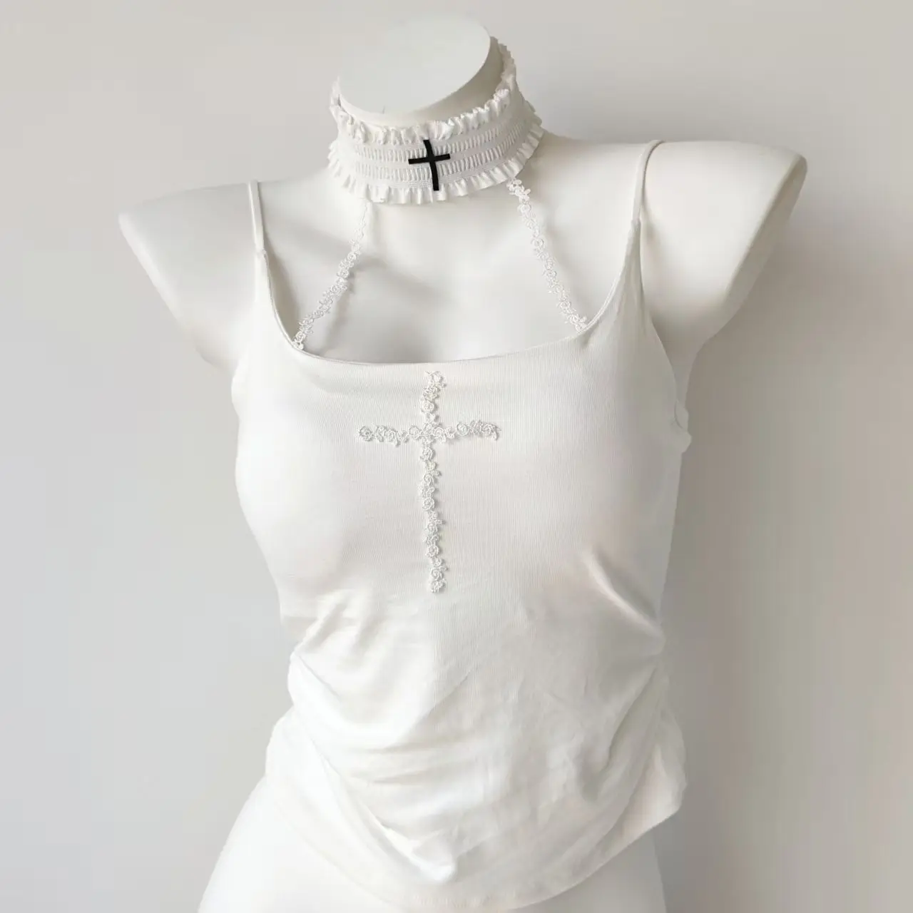 Necklace cross-shaped collar leash vest design tough girls' short-sleeved slim-fit daily high street fashion Y2K style Summer