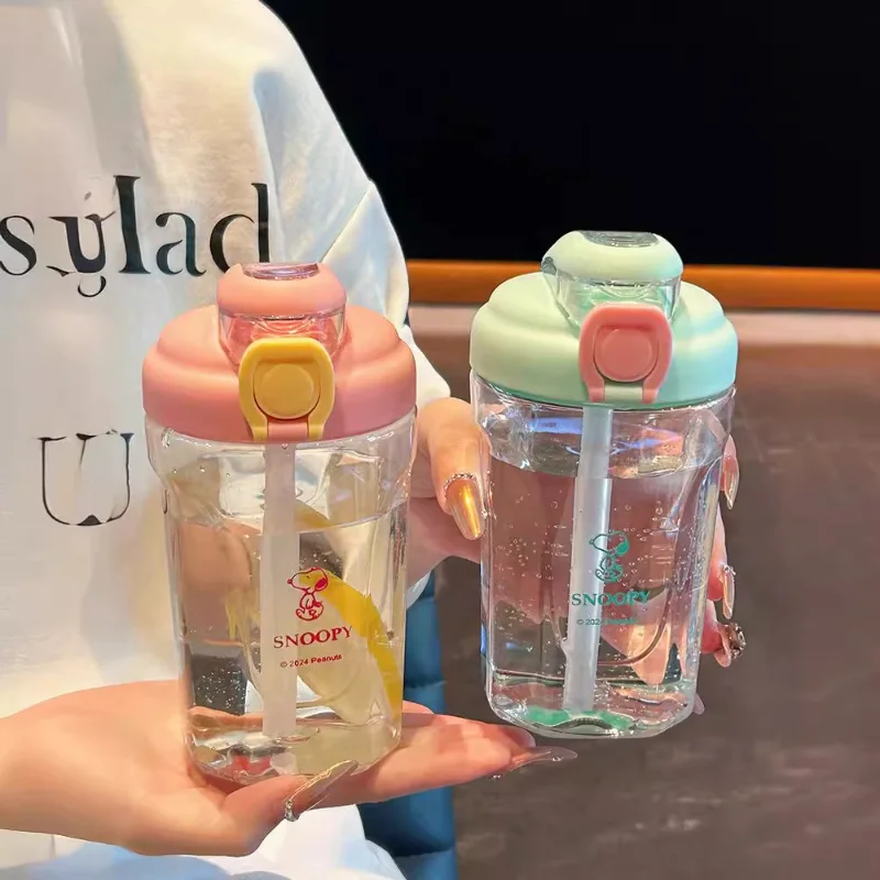 550Ml Snoopy Cangkir Air Mode Kapasitas Besar Cangkir Jerami Plastik Portabel Botol Air Olahraga Luar Ruangan Botol Minuman Anti Bocor