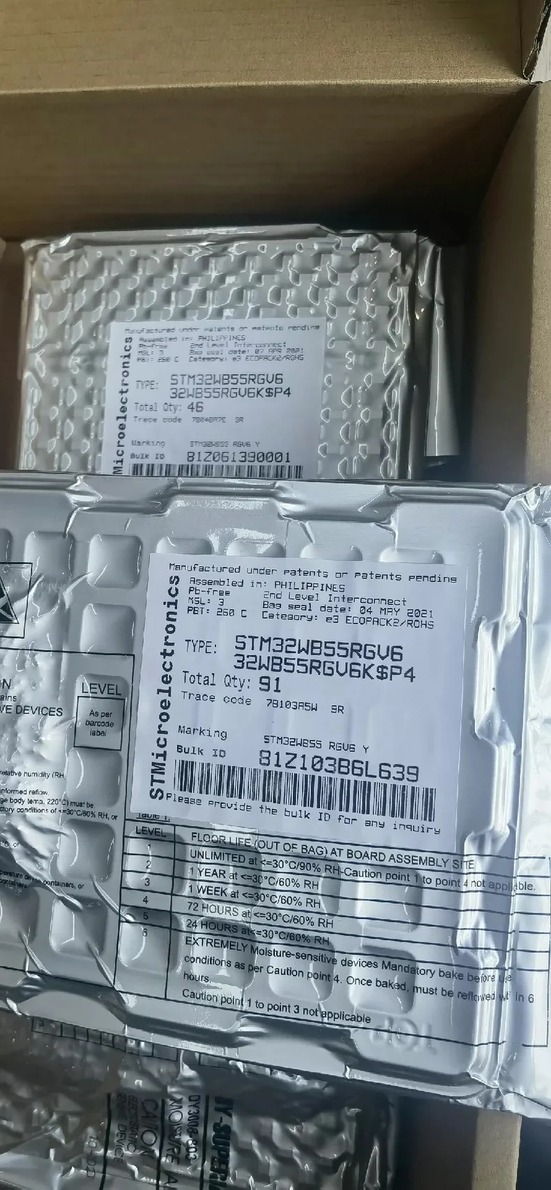 STM32WB55RGV6 STM32WB55 RGV6 QFN-68 Dual-core 64 MHz Braço 1 MB de memória flash Bluetooth 5, 802.15.4, USB, LCD e AES-256