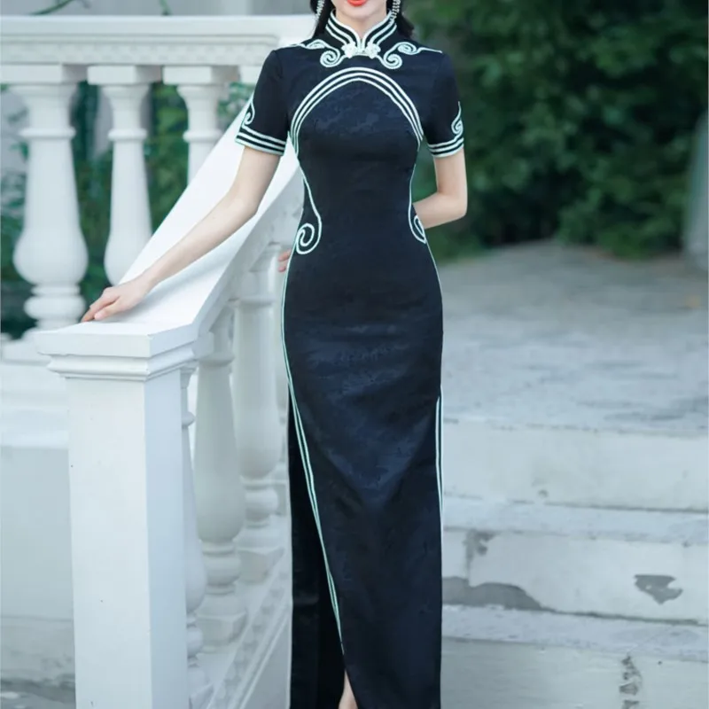 New Chinese fashion show improved cheongsam black jacquard retro Ruyi dress