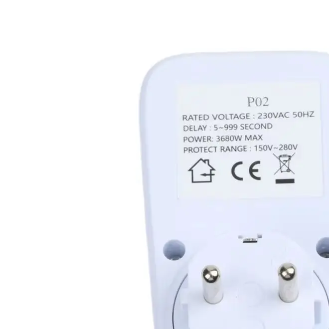 Safety Socket Voltage Protector Overload Protection Automatic Power-Off Smart Voltage Protector With Display Protection