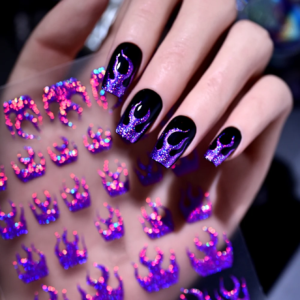 1 Blatt 3D Glänzende Glitzer-Lila-Flammen Nagelaufkleber Holographische Flammen Französische Nagelsticker Selbstklebende Halloween-Nageldekoration – Detail 2