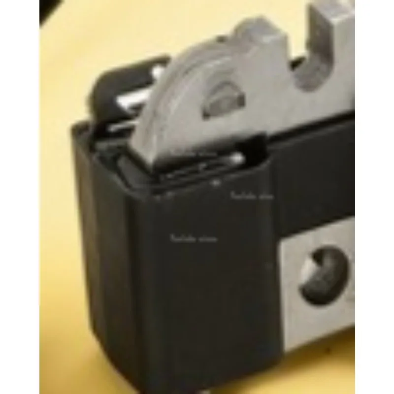 

Suitable for Ignition Coil For Husqvarna 181 281 288 288XP 501812702 501812801