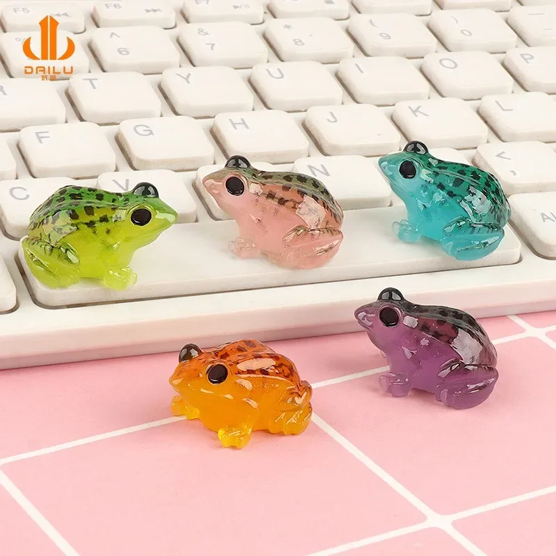 Mini Cartoon Frogs Figurines Miniatures Cute Kawaii Frog Artificial Resin Micro-landscape for Garden Flowerpot Decor Ornaments