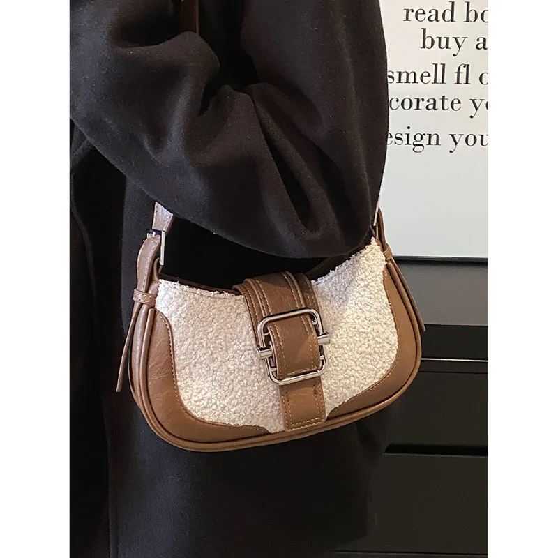 Fashion Lamb Wool Splice Style Crossbody Bag Korean Retro Senior Sense Shoulder Bag Color Contrast Texture Commute Underarm Pack