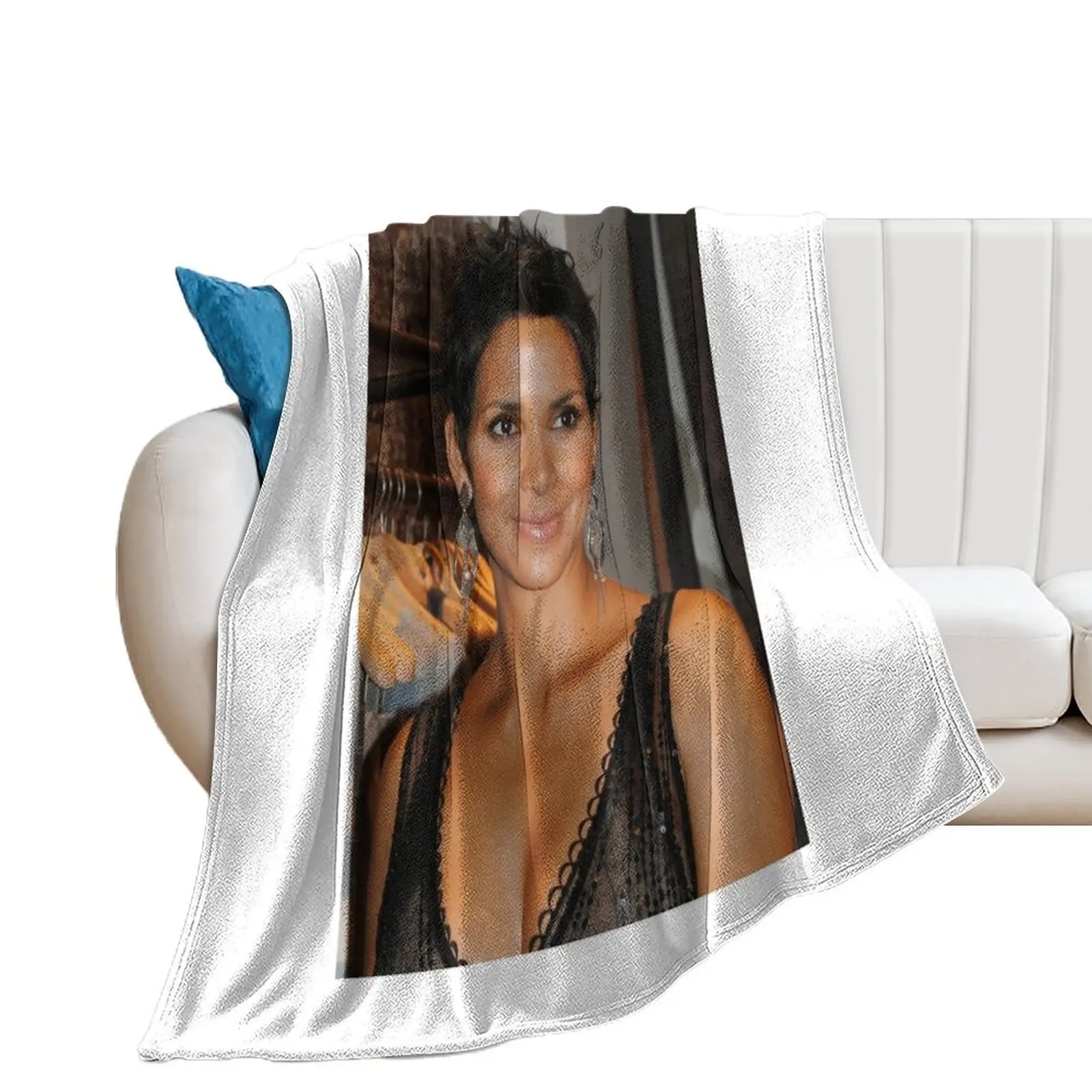 

Halle Berry Throw Blanket Warm Extra Large Throw Stuffeds Blankets