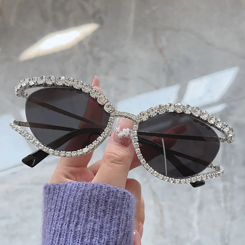 Luxury Diamonds Shiny Sunglasses New Women Full Crystal Rhinestone Sun Glasses Men Punk Eyewear Female Personality Eyeglasses