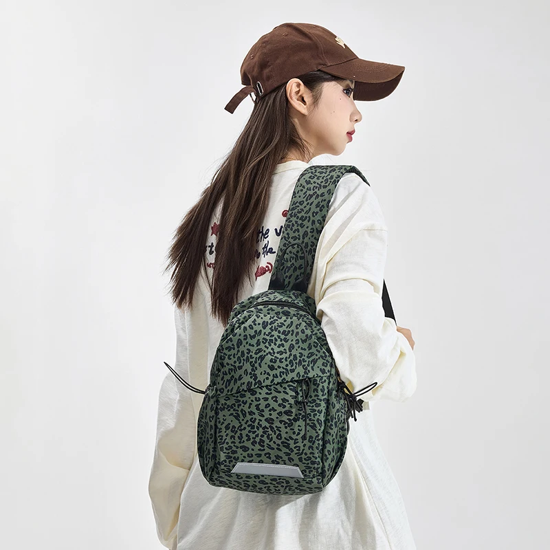 German Leopard Print Crossbody Bag for Men, Small Shoulder Backpack, Chest Bag for Women, Suitable for Cycling, Sports, Hiking, Lightweight Mountaineering Bag, Breathable and Weight-Reducing