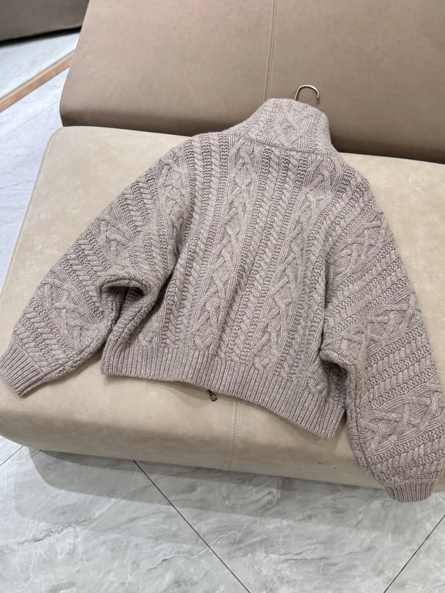 

2025 Новый женский кашемировый шерстяной вязаный кардиган с воротником на молнии