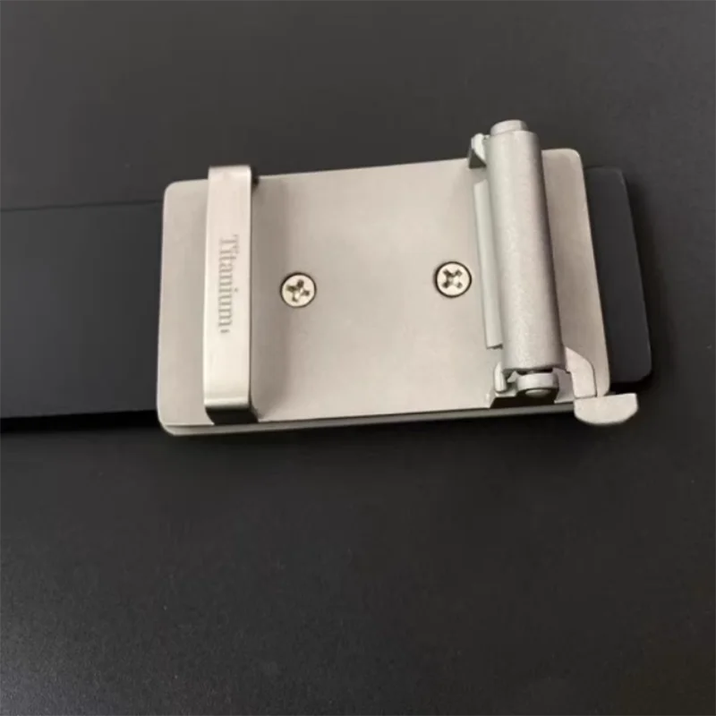 3.5cm/3.8cm pure titanium Xiangyun belt buckle anti allergic, toothless, non perforated, retro smooth buckle head, lightweight a