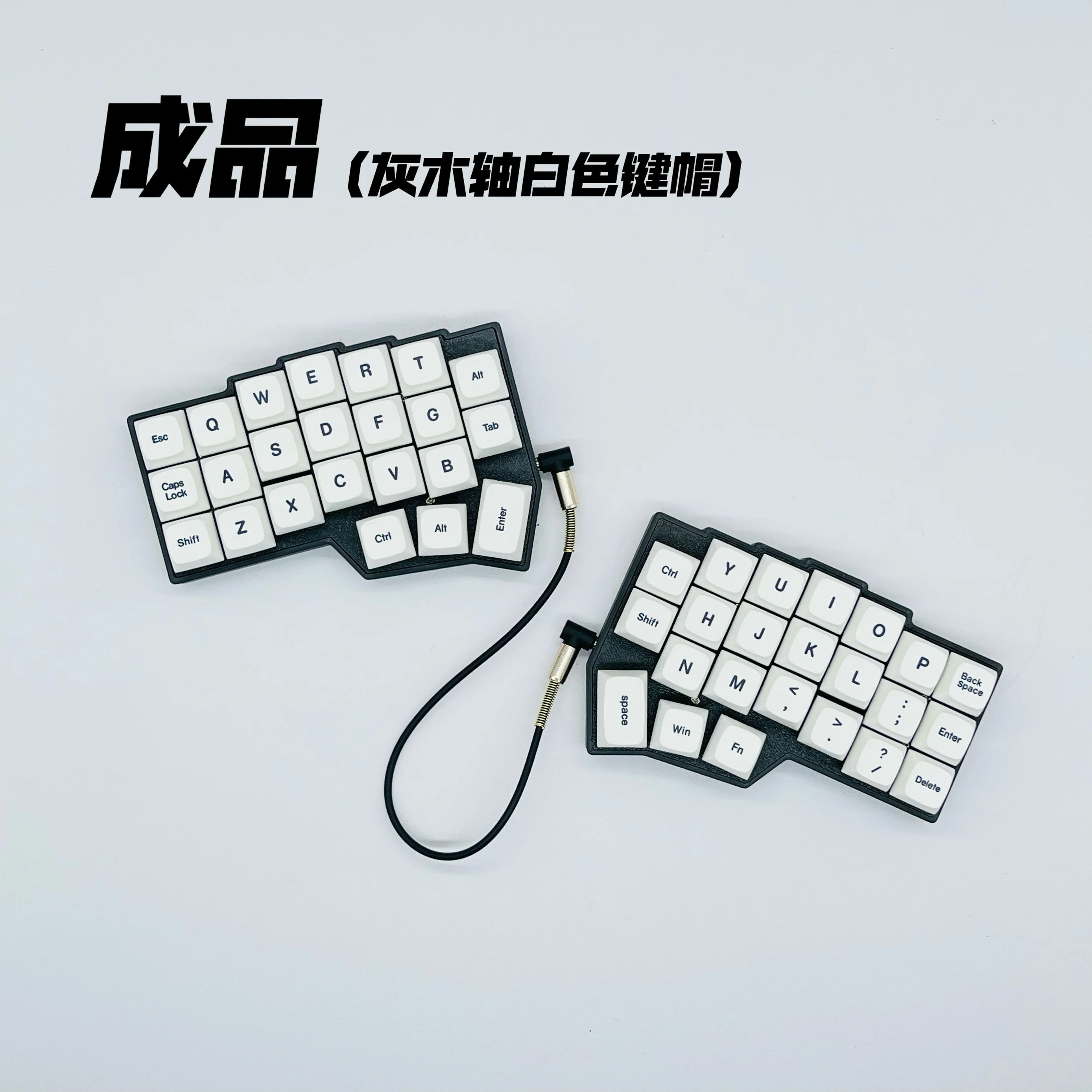 Corne v4 分割ワイヤレスキーボード Corne V4 Cherry」という分割キーボードを買ったらすごく楽しくなった
