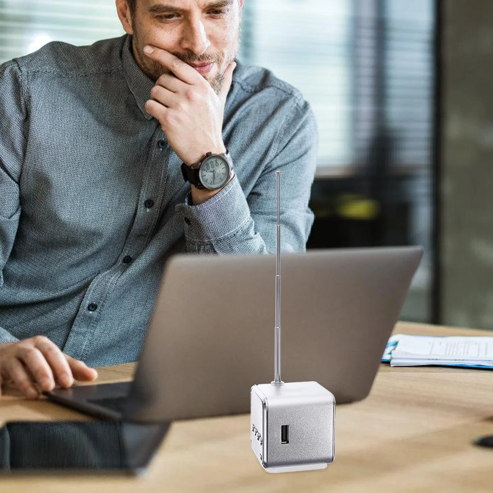 

Portable Speaker Mini Wireless Sound Desktop Speaker Gifts Teenage Girls Travel Long Use Durable Retro Practical