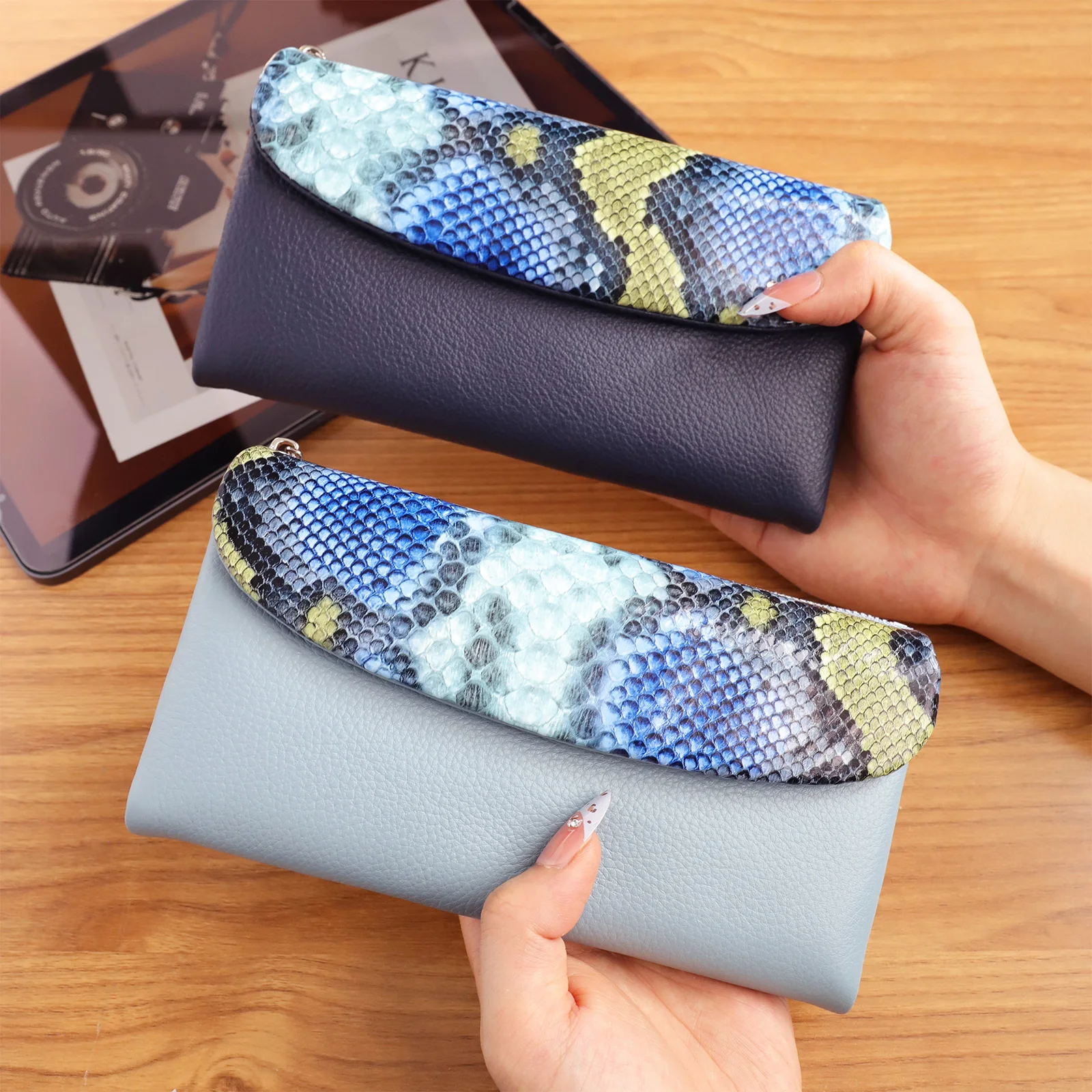 Dompet Panjang Minimalis Wanita Dompet Koin Lipat Tiga Penutup Magnet Kulit Asli Klasik Tempat Kartu Multi Slot Penggunaan Sehari-hari Portabel