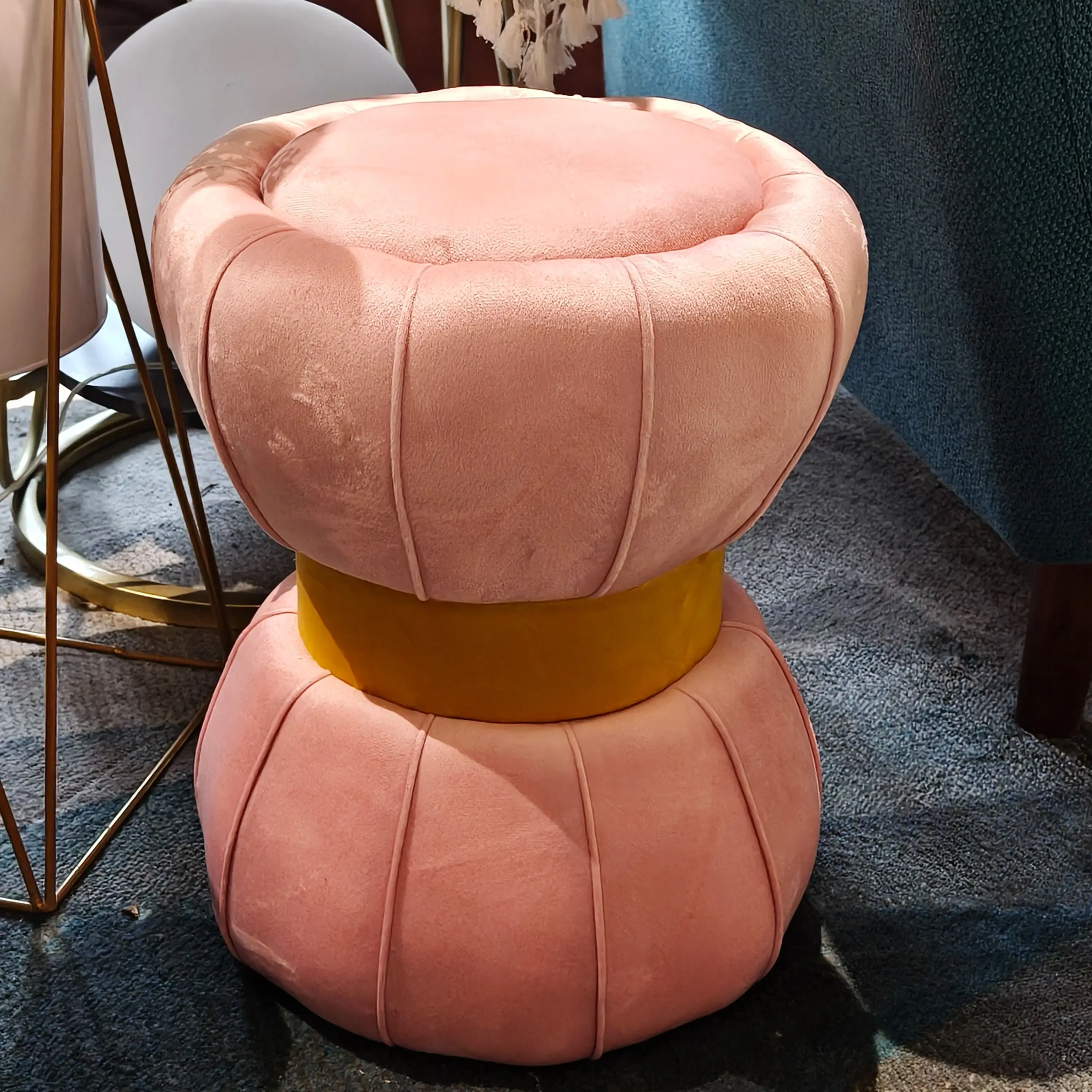 

Nordic Dressing Makeup Stool Bedroom Dresser Ottomans Manicure Round Stools Living Room Sofa Low Ottomans Light Luxury Soft Seat