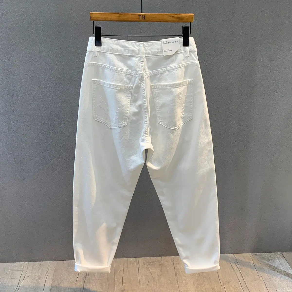 Men's Fashion Loose Fitting Summer White Ripped Jeans Hole Straight Nine Points Small Leg Denim Pants