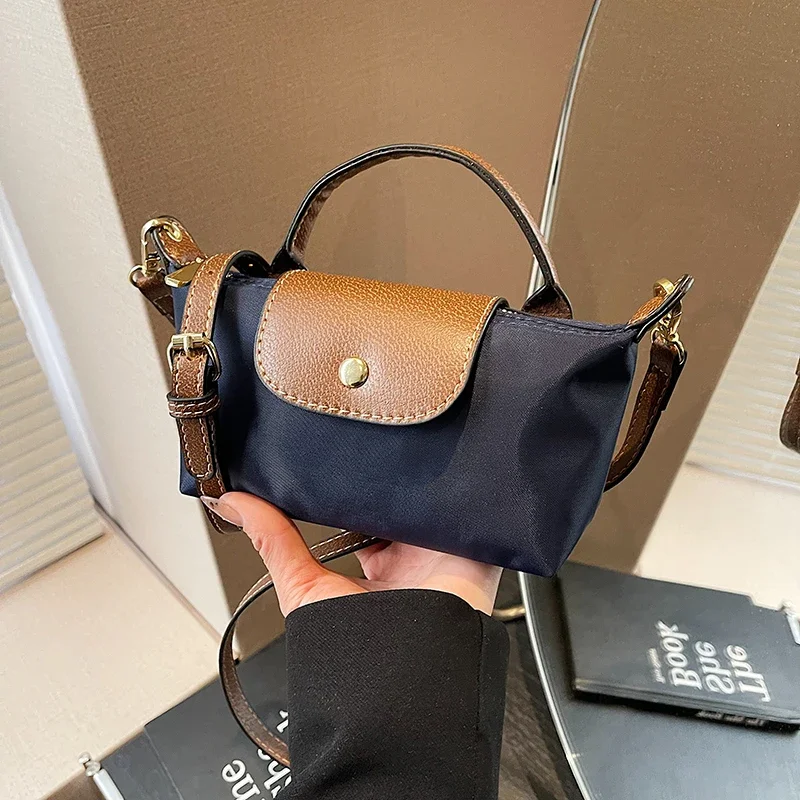 

Большие вместительные однотонные сумки на плечо на молнии, женские сумки с швейной нитью, распродажа, нейлоновые модные универсальные сумки через плечо 2025 года