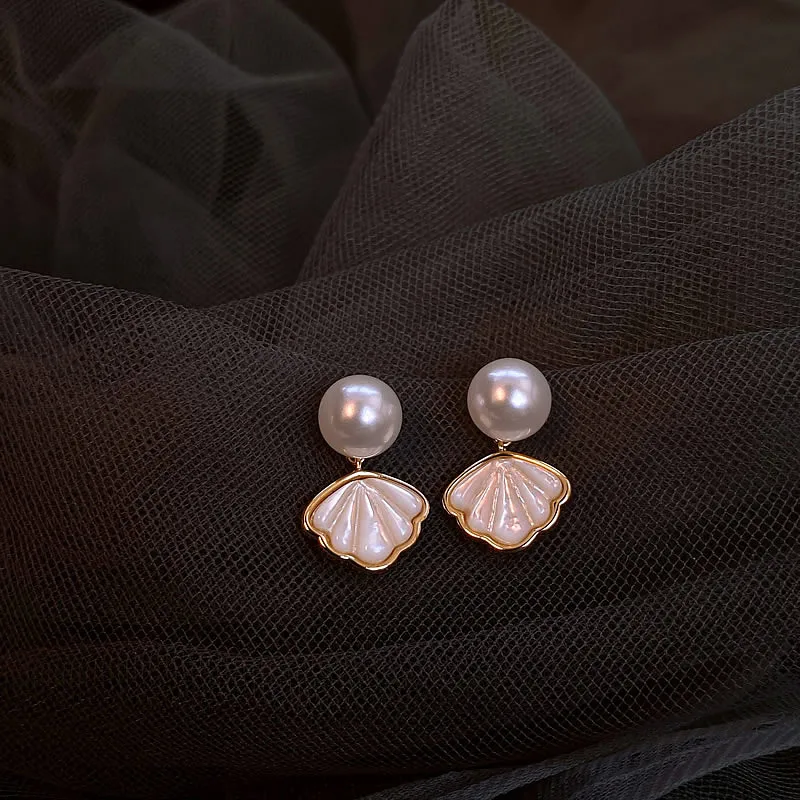 Luxury Shell Pearl Earrings