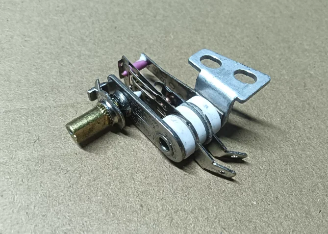 Adjustable Temperature Control Switch for Electric Hot Pot, Stew Pot, and Steamer - KST201, 250V 10A Temperature Regulator