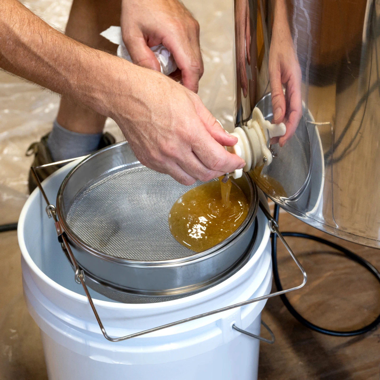 

Double Sieve Honey Strainer Stainless Steel Honey Extractor Mesh Sieve Beekeeping Bee Tools Net Impurity Filter Garden Supplies