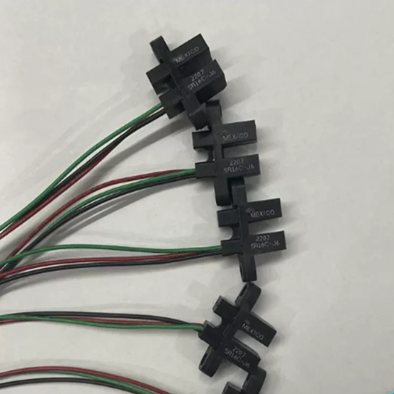 SR16C-J6 Hall Effect Magnetic Sensor  1PCS/LOTE 100%NOVO