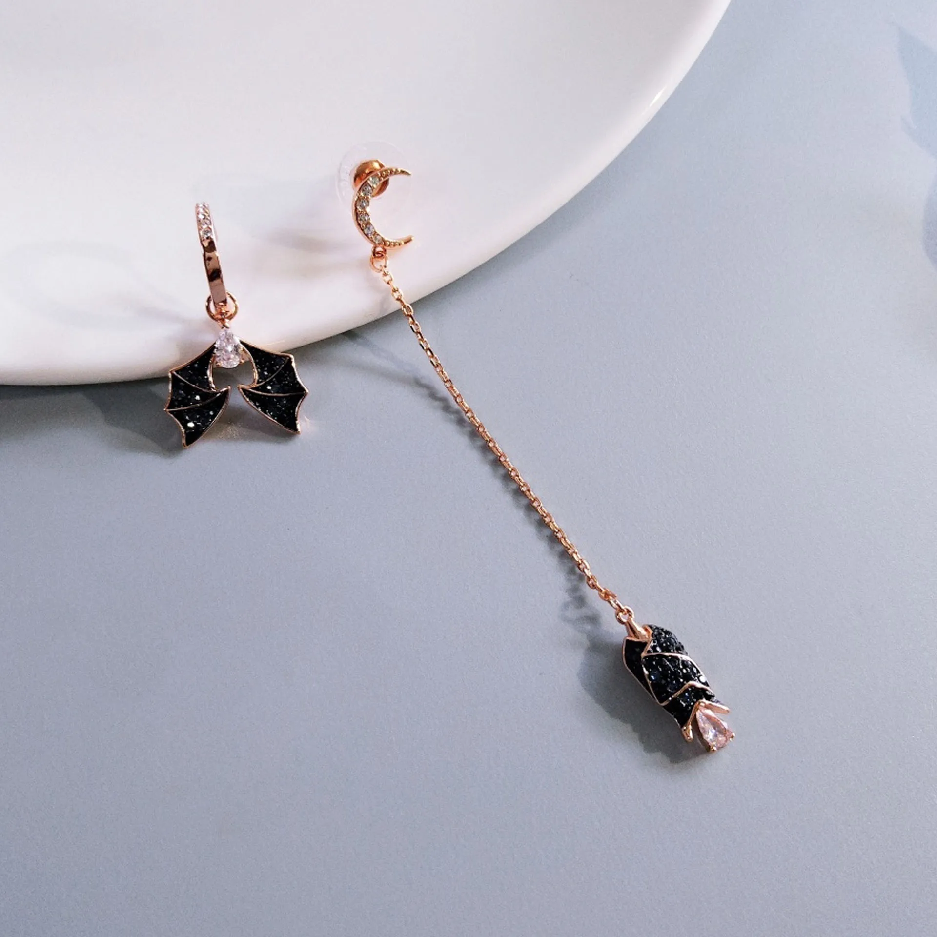 2026 Original Exquisite Bat Necklace Earrings Bracelet High Quality Stainless Steel Jewelry Set Charming Women's Memorial Gift