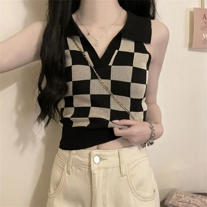 

Retro V-neck Knitted Camisole for Women, Spring/summer 2025 New Sleeveless Top