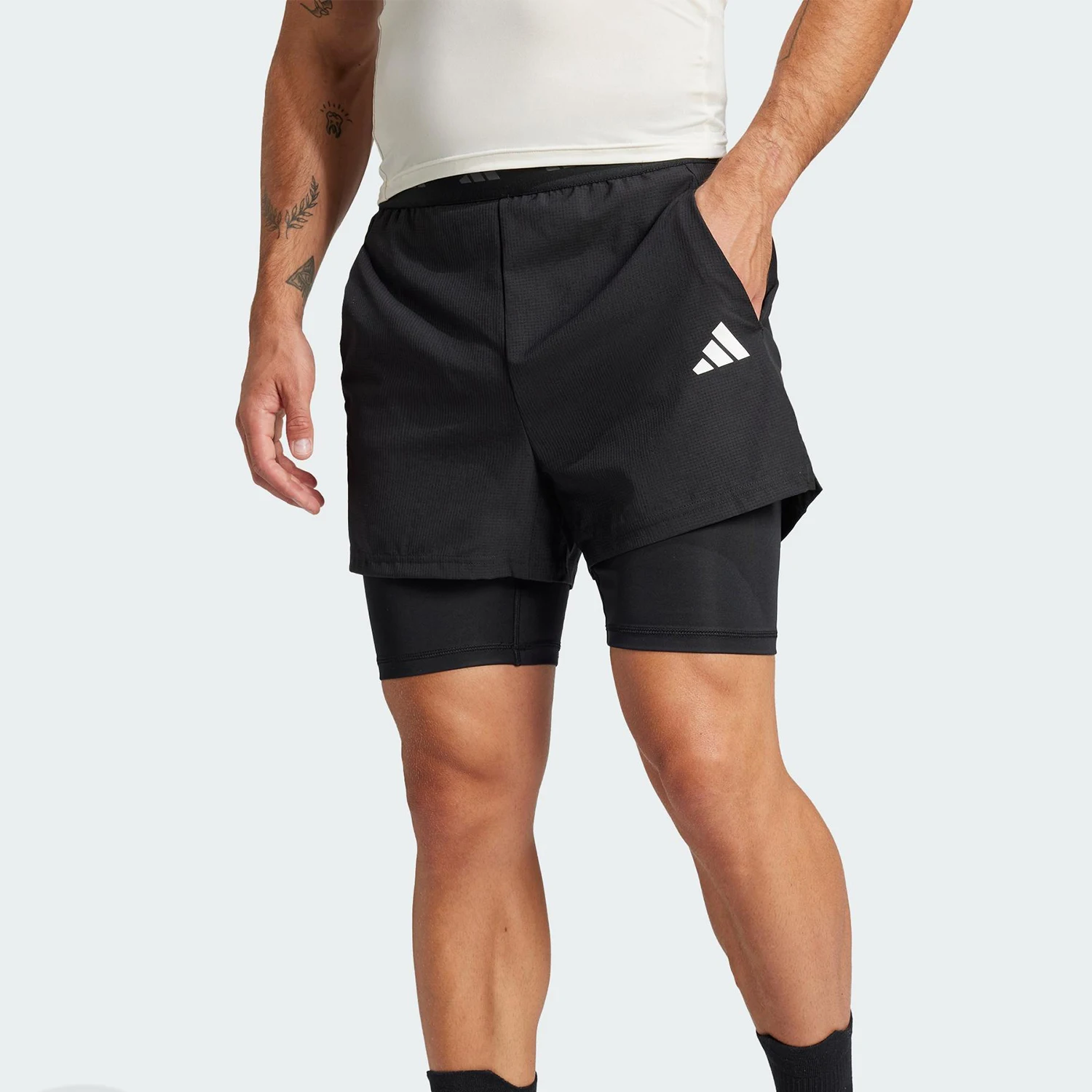 

Официальные мужские дышащие спортивные шорты для бега 2-в-1 Adidas Genuine 2025 JE5665