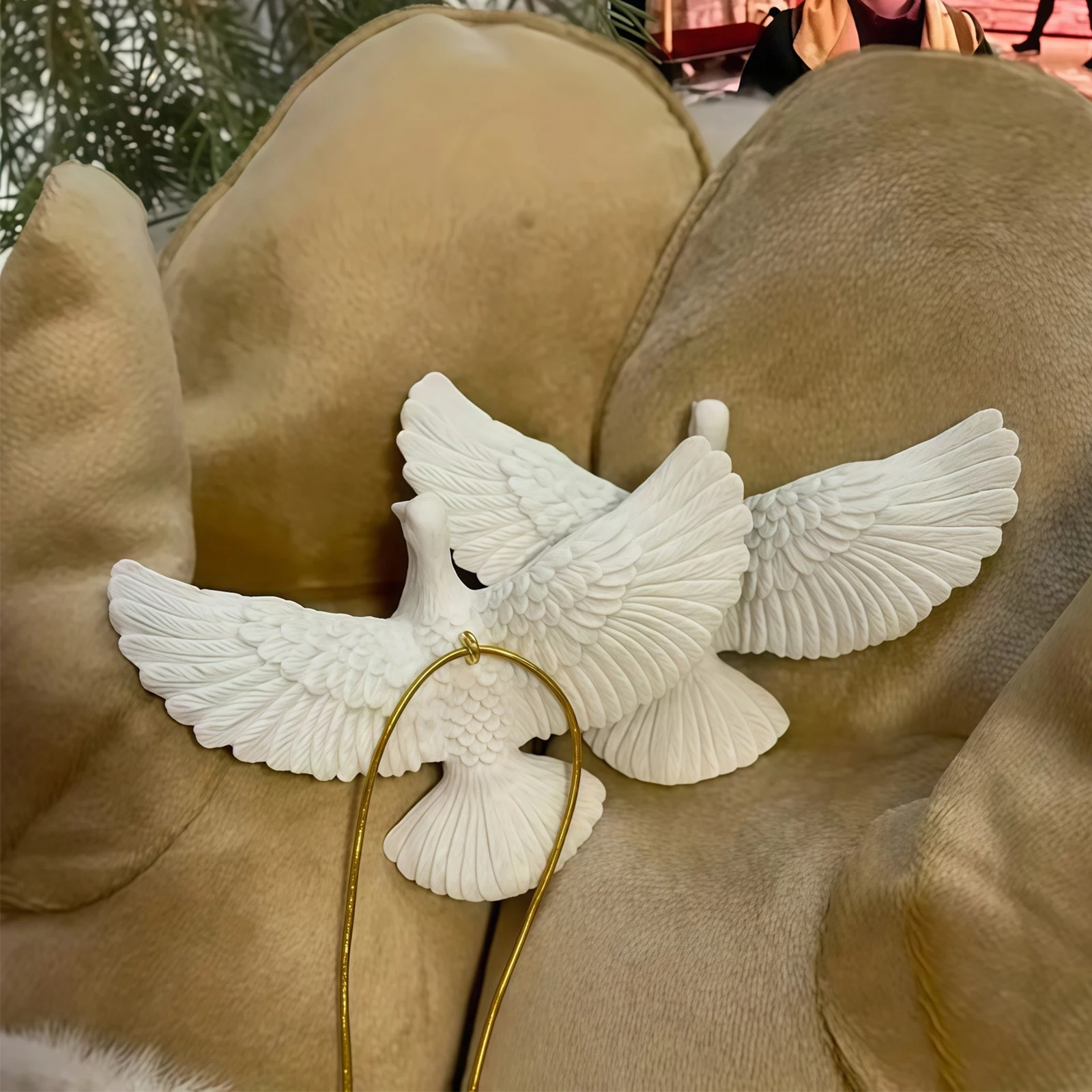 زينة عيد الميلاد الراتنج نمط حمائم الصداقة - مجموعة زينة شجرة عيد الميلاد مكونة من اثنين من الحمائم - أفضل هدية لشخص خاص