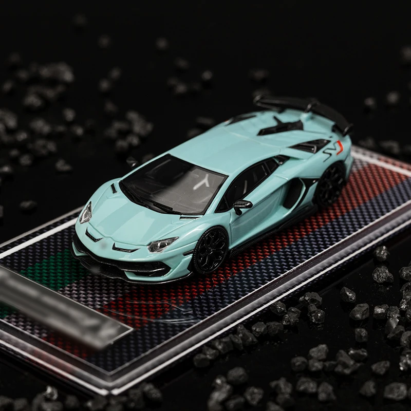 U2 1:64 SVJ LP770 resin car model