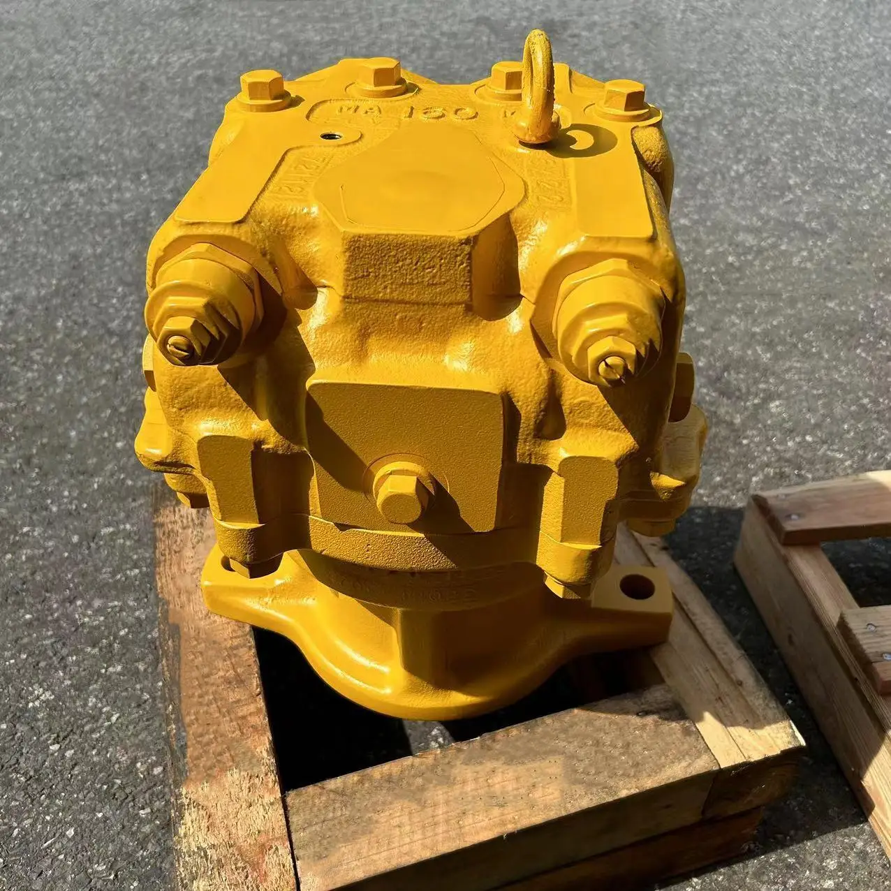 

Excavator Motor Assy 706-77-01320 Swing Motor 706-7K-01140 for Komatsu PC1250-7 PC1250-8