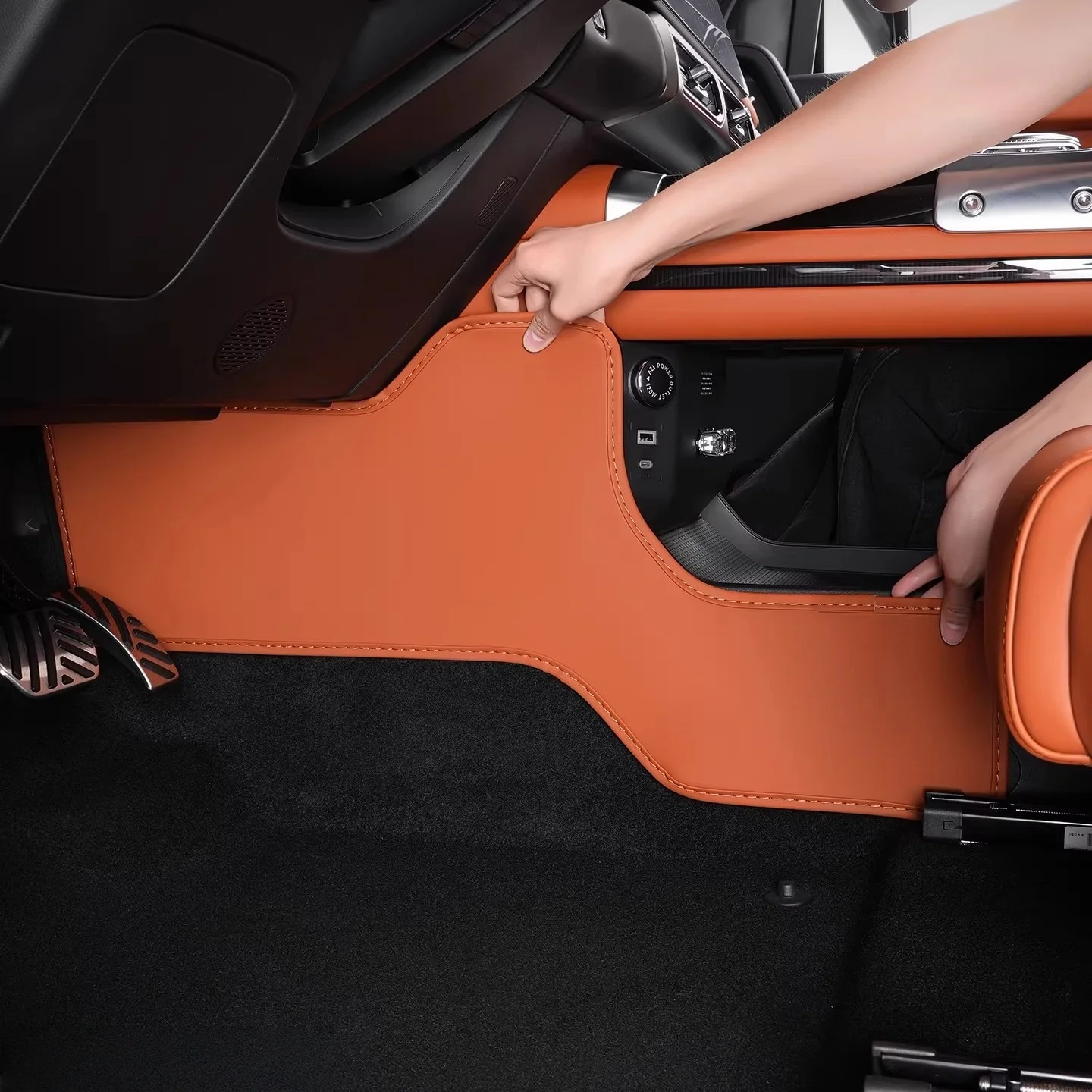 per-chery-jetour-g700-2025-2026-accessori-per-lo-styling-dell'auto-tappetino-in-pelle-impermeabile-per-la-zona-centrale-di-controllo-su-entrambi-i-lati