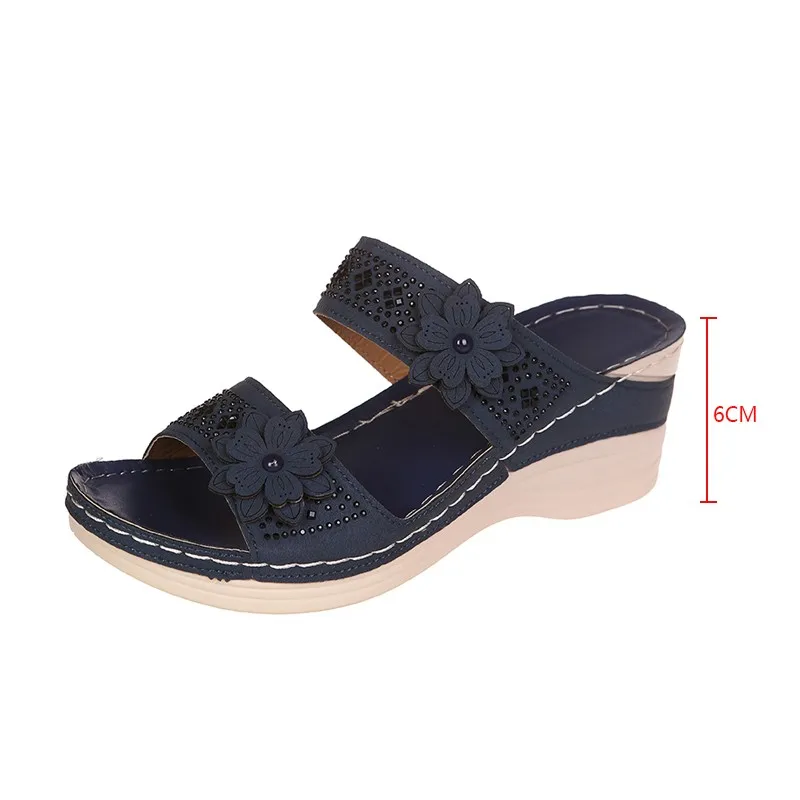 

2026 Summer Women Slippers Plus Size Women's Shoes Retro Roman Sandals Women Pu Casual Flower Wedge Sandals Platform Slippers