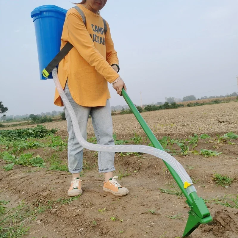آلة الأسمدة الزراعية السفلية أدوات العمل الزراعية مجرفة الأسمدة اليدوية اختيار الملابس العلوية الأوتوماتيكية الصغيرة