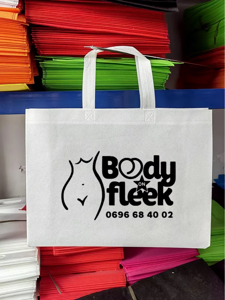 120 pcs  25*35cm   non woven bag  one side customize  logo