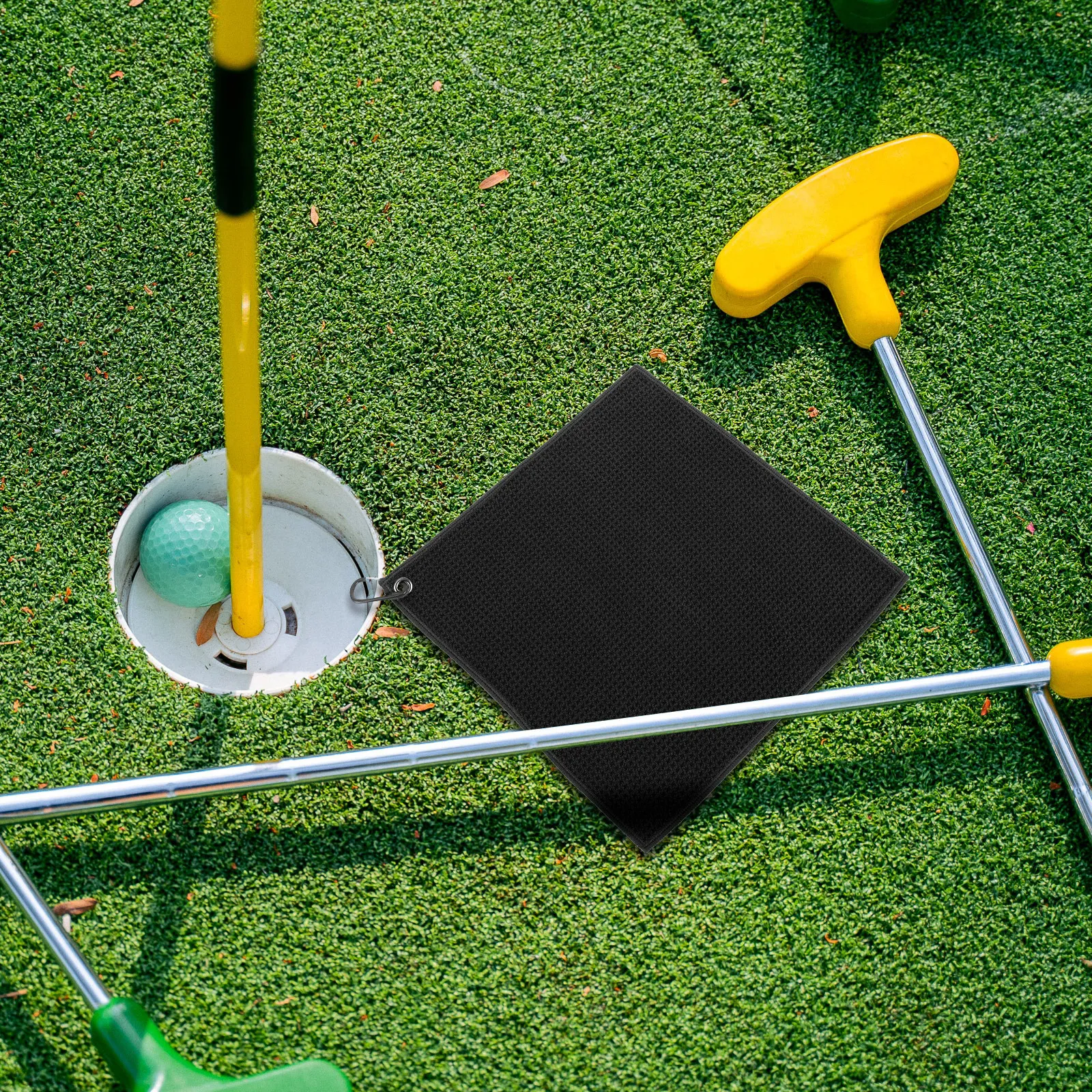 

2Pcs Golfing Towel Professional Ball Cleaner Lightweight Moisture Absorbent Wipe for Clubs and Balls Outdoor Golf Supply