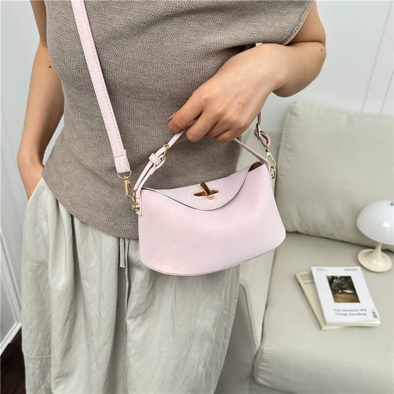 

Classic Daily Messenger Bag Women Luxury Leather Craft Elegant Vintage Layout Outdoor Shopping Bag